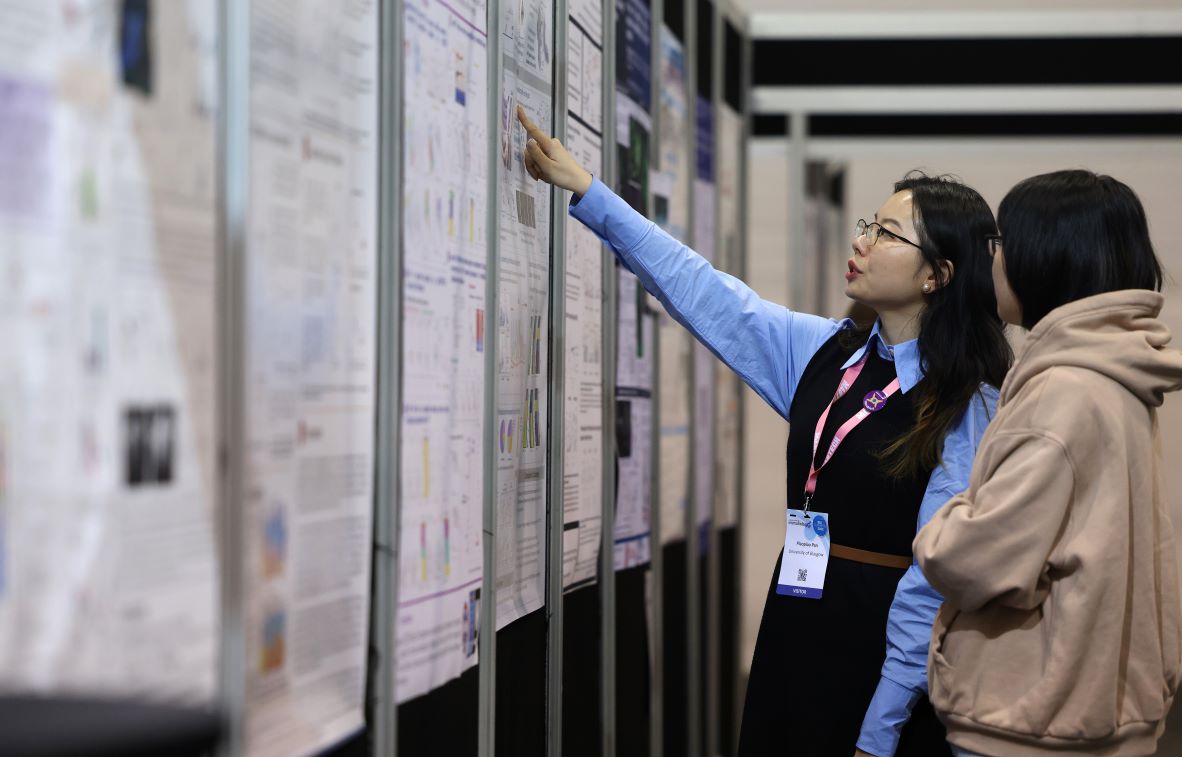 British Society for Immunology (@britsocimm) on Twitter photo Have you started writing your abstract for <a href="/bsicongress/">BSI Congress & Events</a> #BSI23?
We have 25 different sessions to submit your abstract for, shining a spotlight on the hot topics in #immunology 🔥
Browse the topics & submit yours by Mon 4 Sept 🔗bit.ly/3K0mI7S Have you started writing your abstract for <a href="/bsicongress/">BSI Congress & Events</a> #BSI23?
We have 25 different sessions to submit your abstract for, shining a spotlight on the hot topics in #immunology 🔥
Browse the topics & submit yours by Mon 4 Sept 🔗bit.ly/3K0mI7S