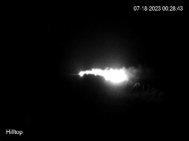 K7FRY's tweet photo. @azstateforestry @wildlandfireAZ @PinalCSO Hard to see in this zoomed images. Smoke and fire visible. Looks to be Sombrero Butte east of Mammoth #azfire https://t.co/OdmQan5kdH