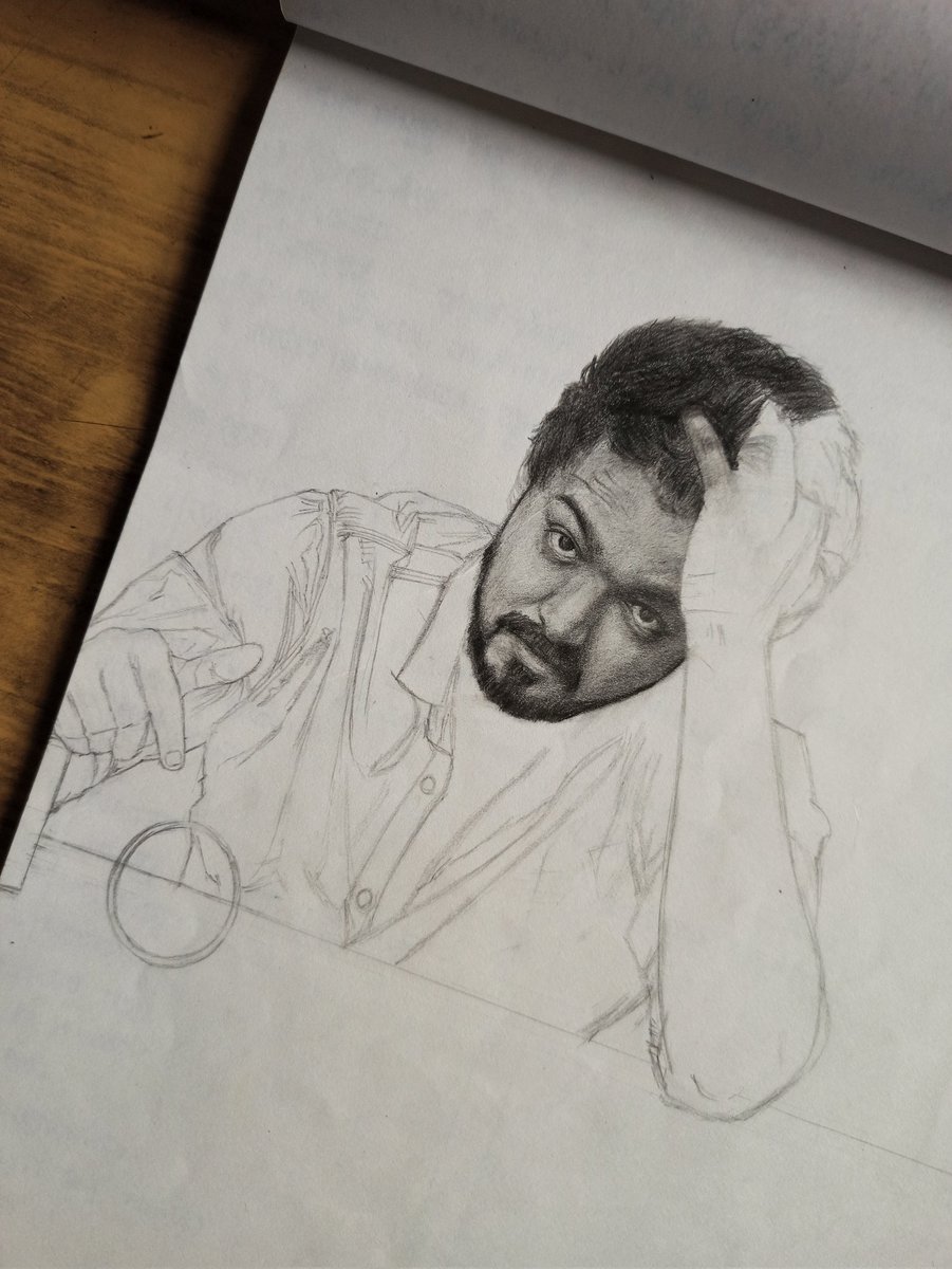 iamprasannap's tweet photo. Master

Feb 26, 2022
@actorvijay @VijaySethuOffl 
@Dir_Lokesh @anirudhofficial @philoedit @sathyaDP @MalavikaM_ @iam_arjundas @XBFilmCreators https://t.co/2ckAMaAG0d