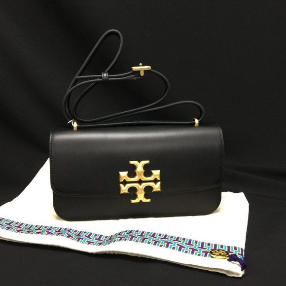 So good I had to share! Check out all the items I'm loving on <a href="/Poshmarkapp/">Poshmark</a> from <a href="/SandraR68637061/">Sandra Ray</a> #poshmark #fashion #style #shopmycloset #michaelkors #underarmour #toryburch: posh.mk/pzgsyBK2wBb