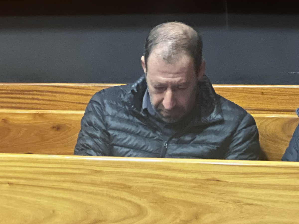 KatlegoLegodi_'s tweet photo. [CORRECTION] #DanielRoy is not a former Transnet Executive but former Director for investments company Trillian that was hired by #Transet for consultancy work on the acquisition of the 1064 locomotives deal that saw alleged corruption to the tune of R405 million  #SABCNews https://t.co/5jjjbJKoQ4