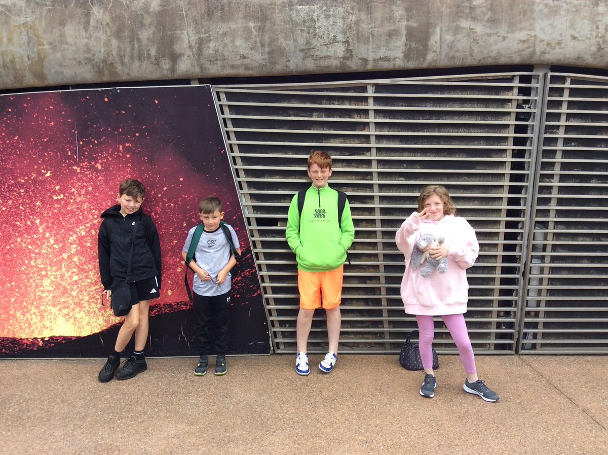 RippleRestalrig's tweet photo. Ripple Buddies had a great time at Dynamic Earth yesterday #funwithfriends #3Dfun #volcanoeruption https://t.co/qZlo8IirSU