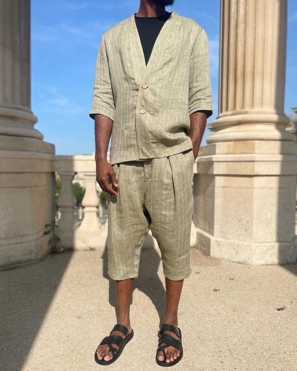 EMIR_STORE's tweet photo. 🆘 Dernières pièces disponibles !
✔️L'intemporel Lin Chevronné
Thermorégulateur et respirant, l'ensemble Anthem promet élégance et légèreté 🌱 

#lastsizes #anthem #lino #lin #summercollection #collectionete #menscollection #newbrands #frenchbrand #madeinitaly🇮🇹 #LimitedEdition https://t.co/ylOyEl7Fz7