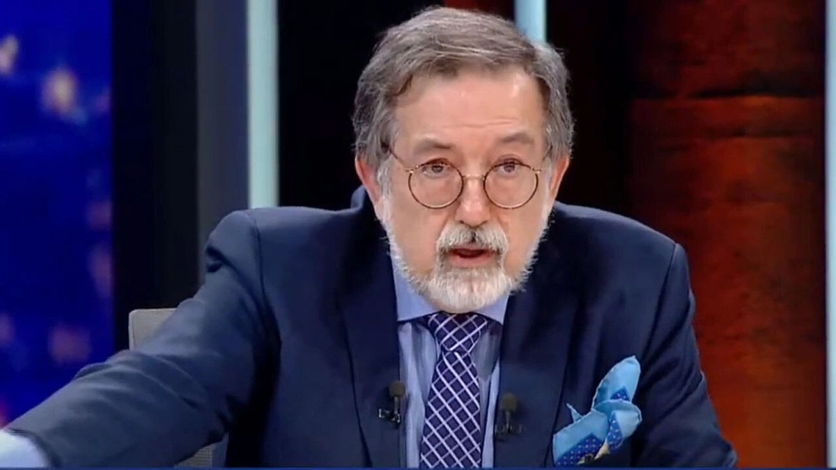 ⚡️ Her kesimin saygı duyduğu Tarihçi Murat Bardakçı, 1959 öncesi şampiyonluklar hakkında yazdı...

"1959 öncesinin şampiyonluklarını araştıracak Fenerli tarihçiler hazır, mesele GS'li tarihçileri bulabilmekte!

Galatasaray ile Fenerbahçe arasında 1959 öncesi şampiyonluklar