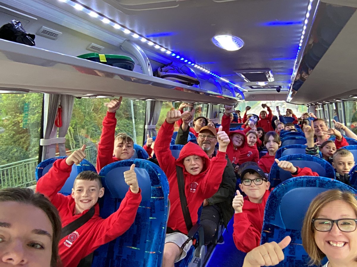 And we’re off in our whole school trip to West Midlands Safari Park!! <a href="/MillbrookY6/">Dosbarth Hazel</a> and @MBDeputyHead are very excited 😆🙌🌟
#TeamMillbrook