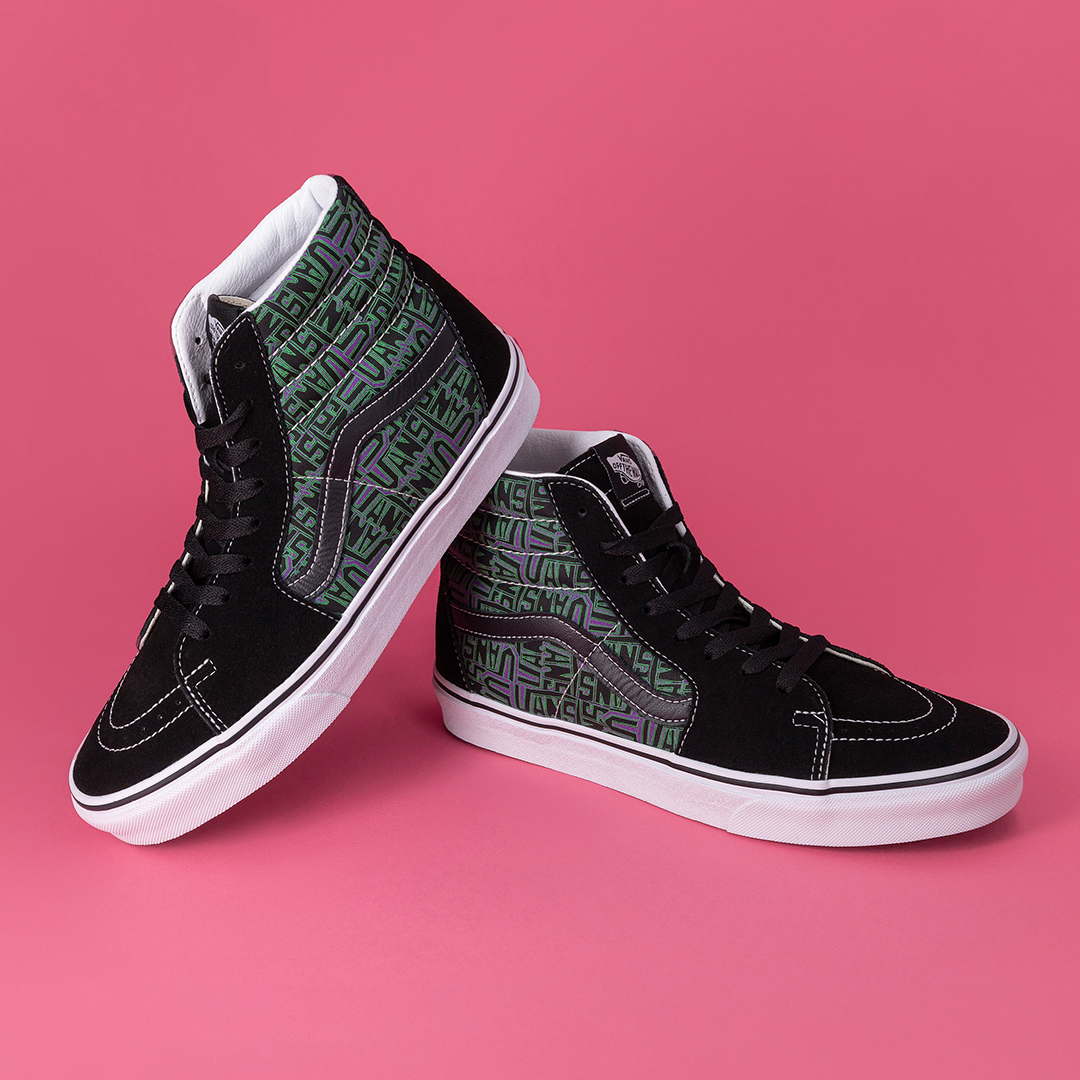 Studio_88's tweet image. The iconic Vans SK8-HI! With their high-top silhouette and sturdy canvas upper, they'll keep you looking stylish from morning skate sessions to afternoon hangs with homies.
Sneakers - R999.99
Available in-store &amp;amp; online, whilst stocks last
#styleonthemove #vans #offthewall