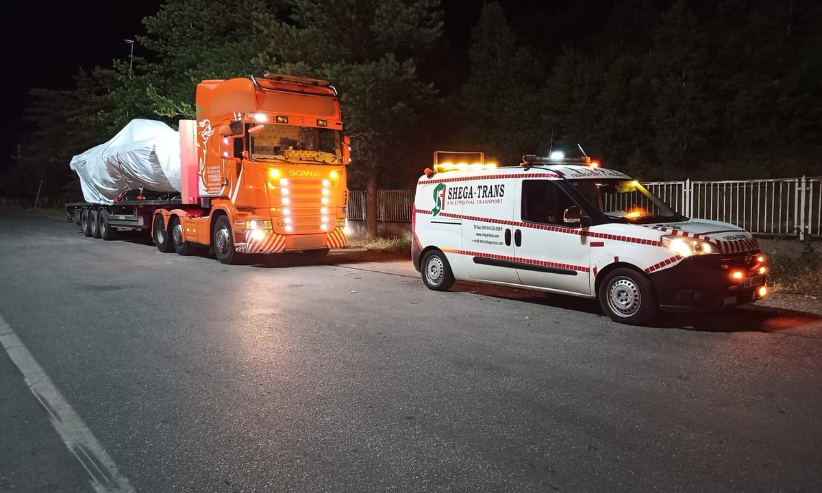 ShaShega's tweet photo. Your oversized transport will be handled with max care by our professional pilot cars.

#shegatrans #International   #Transport   #oversizeload  #Pilot  #cars  #cargo   #loading   #exceptionalservice  #road  #successfull  #bestcompany https://t.co/uCag5xpKCv