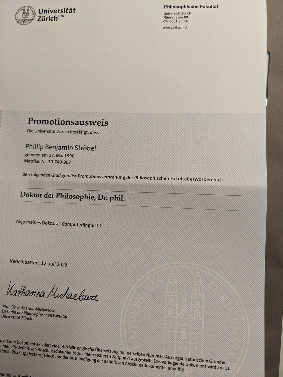 It feels good to finally close a chapter! Heartfelt thanks to everyone who helped create it (esp. my mentors and supervisors). But: when you close one chapter, the next one starts. I'm looking forward to continuing work with and for the #digitalhumanities community! #PhDone