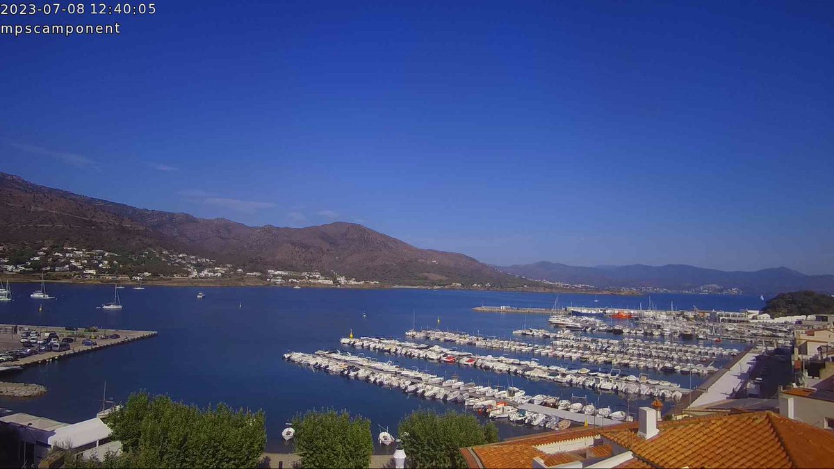 Temperatura:27.9 Sensació Tèrmica:29.9 Vent:6.2km/h Direcció del vent:NNO Ratxa Max/Hora:16.1 Escala Beaufort:2 bft Pressió:1014.8 Pluja Hora:0.0mm Acumulació 24/h:0.0 Humitat:62  #meteocat #arameteo #324eltemps #elportdelaselva