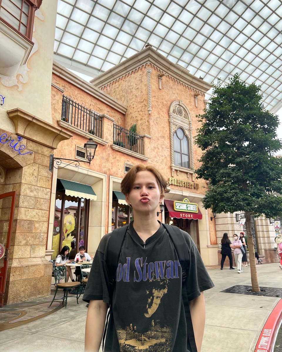 FiatAngelo's tweet photo. MISS U USJ 🌎 https://t.co/J0knzED2pd