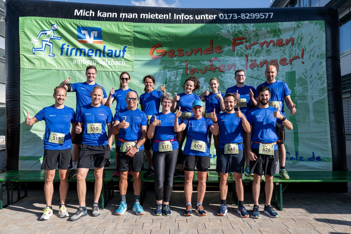 LEONHARD_KURZ's tweet photo. Läuft bei KURZ

Beim Firmenlauf in Amberg-Sulzbach konnten wir uns wieder über einige Finisher freuen.
Trotz der neuen und anspruchsvollen 4,8 Kilometer Strecke hatten alle Mitläufer und Mitläuferinnen Spaß am gemeinsamen Miteinander. 

Seht selbst, die Bilder sprechen für sich. https://t.co/UMMasaw8Tn