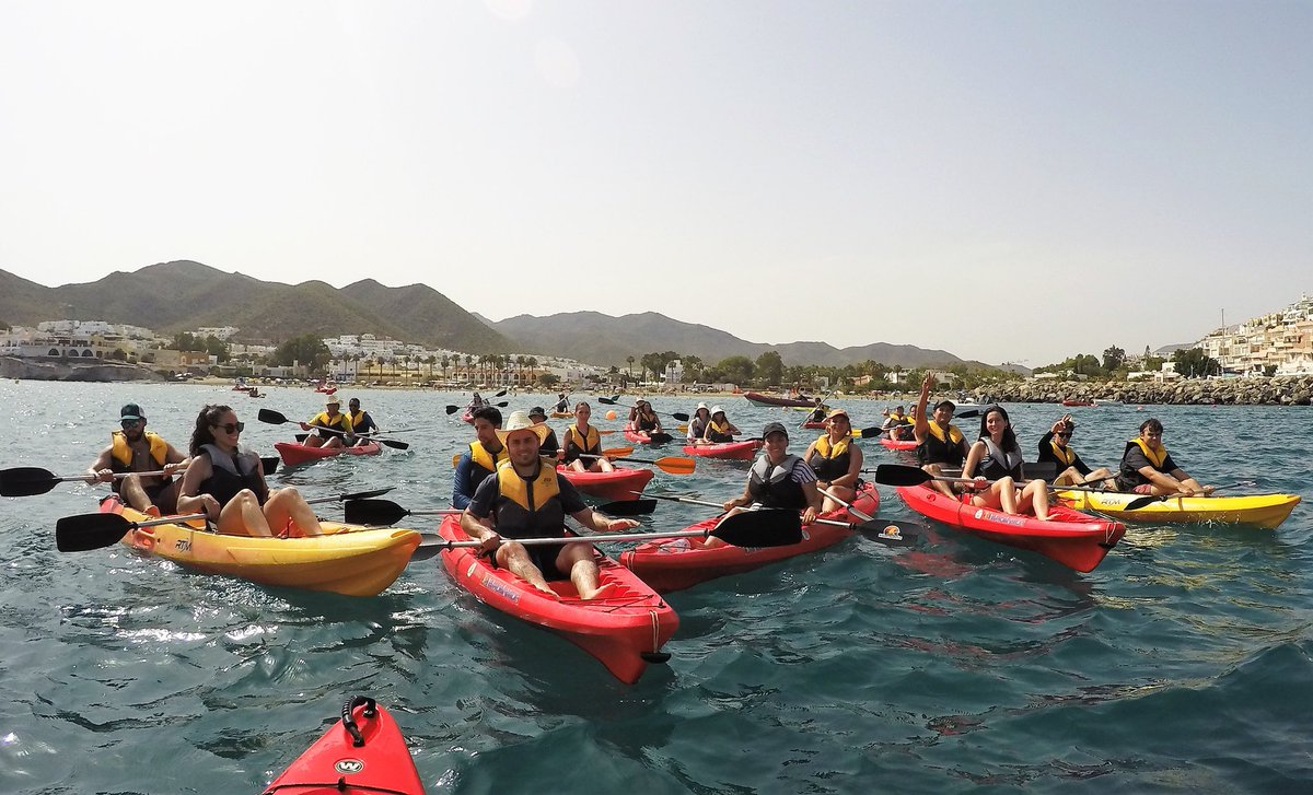 studyabroadual's tweet photo. 🇬🇧 SECOND WEEK OF #studyabroad 🤩🏖️🥳

We are in love with this pictures of last week’s activities!😍

- Kayak in Cabo de Gata and visit of ‘Las Salinas’ with @RaizesTurismo 🚣🏻
- Academic visit to @orodeldesierto 🫒
- Gastronomic tour of Almeria with @RaizesTurismo 😋🍹🥪🌮 https://t.co/ow4DDymctS