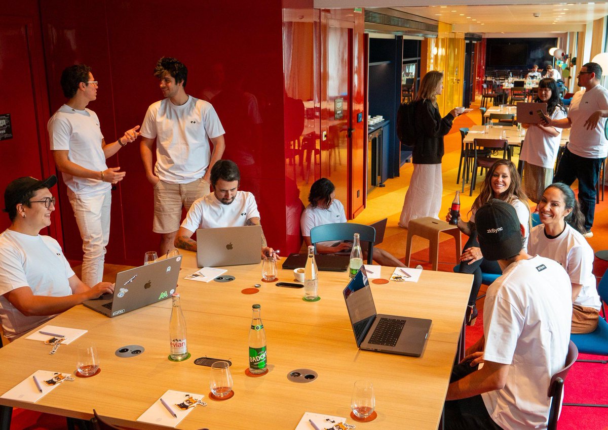 Gm anons ☀️

Here's a rundown of where you can find zkSync on Day 2 of <a href="/EthCC/">EthCC - Ethereum Community Conference</a> Week 🇫🇷

📍BUIDLEra Developer Day (10 a.m. — 6 p.m. | SO/ Paris)
Stop by zkSync’s #BUIDLEra developer day for builder-focused sessions featuring special guests from <a href="/thirdweb/">thirdweb</a>, <a href="/gelatonetwork/">Gelato</a>,