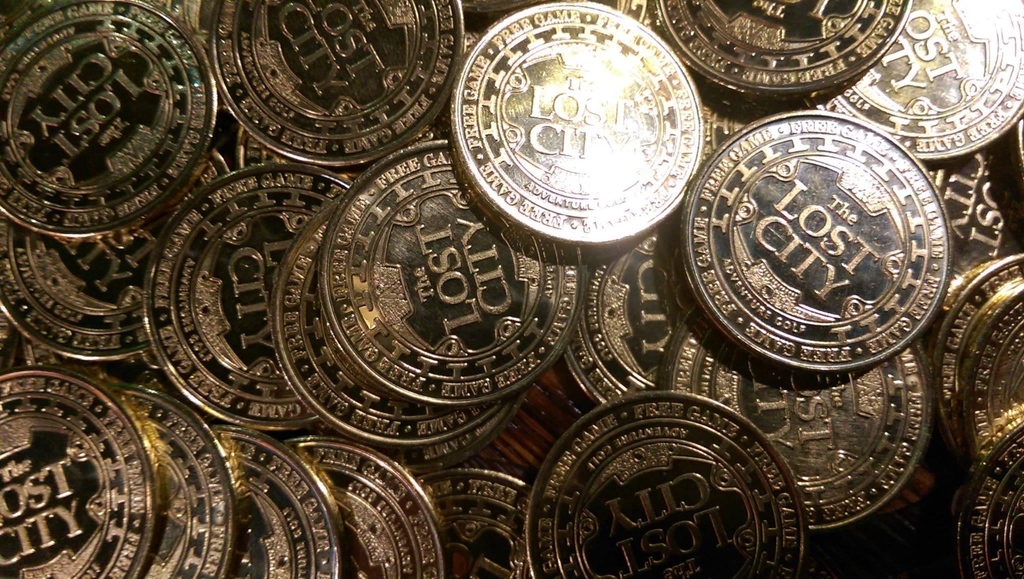 Go for gold this weekend! ⛳️

Whether you are looking for a piece of Inca gold to trade it in for a free game of golf, or simply as a way of bragging to your friends, you'll need to get on the green and practice your game! 🤠

#familyfun #familytime #minigolf #thingstodo