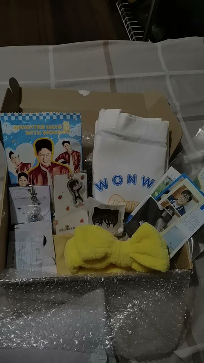 _azcartz's tweet photo. [ #azmailz #BDWWBirthdayKit ]

belated happy birthday, wonu ! thank u so much for this wonderful bday kit @chhycart  !! ♡ https://t.co/KE6RTEHR8x