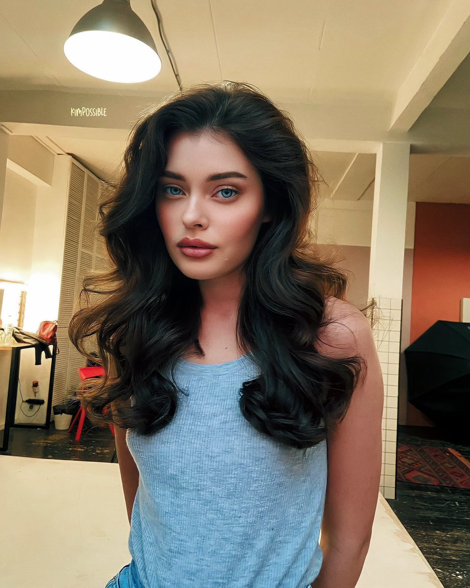 ⠀
                    don’t  you  find  it  𝒔𝒕𝒓𝒂𝒏𝒈𝒆  ?
                    only  thing  we  share  is  one
                    𝗟𝗔𝗦𝗧                                         𝗡𝗔𝗠𝗘.