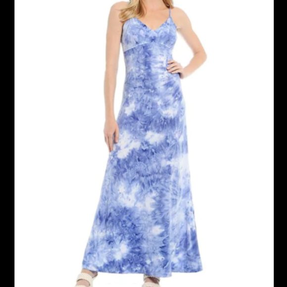 LilSunflower129's tweet photo. So good I had to share! Check out all the items I'm loving on @Poshmarkapp #poshmark #fashion #style #shopmycloset #susangraver #michaelmichaelkors #aeropostale: https://t.co/gYeKnPli32 https://t.co/SwmFMco1Yo