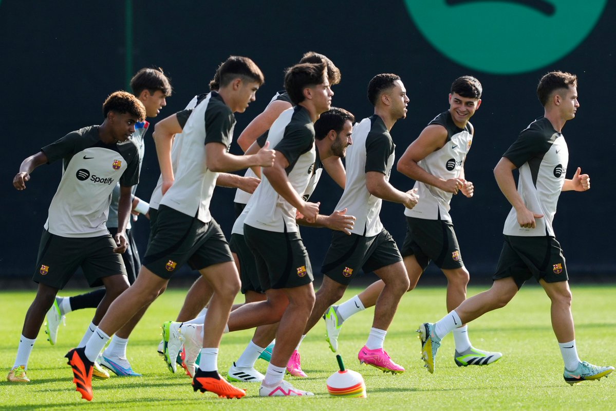 🔥 The #LALIGA champions are getting ready for action!

💙<a href="/FCBarcelona/">FC Barcelona</a>❤️