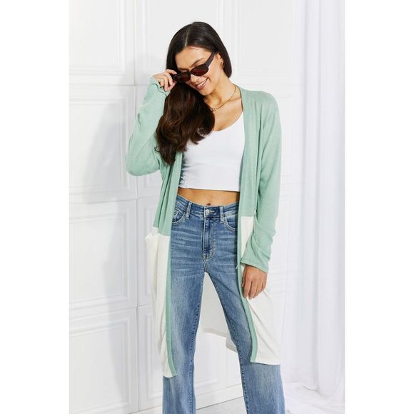 TannerKellyR's tweet photo. So good I had to share! Check out all the items I'm loving on @Poshmarkapp #poshmark #fashion #style #shopmycloset #culturecode #precisionsigns #socialite: https://t.co/gibUyUWHPq https://t.co/uc3E2BTTgv