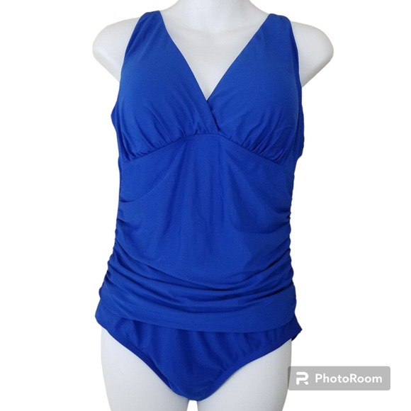 So good I had to share! Check out all the items I'm loving on <a href="/Poshmarkapp/">Poshmark</a> #poshmark #fashion #style #shopmycloset #boutique #avia #jantzen: posh.mk/QfV2DtiUwBb