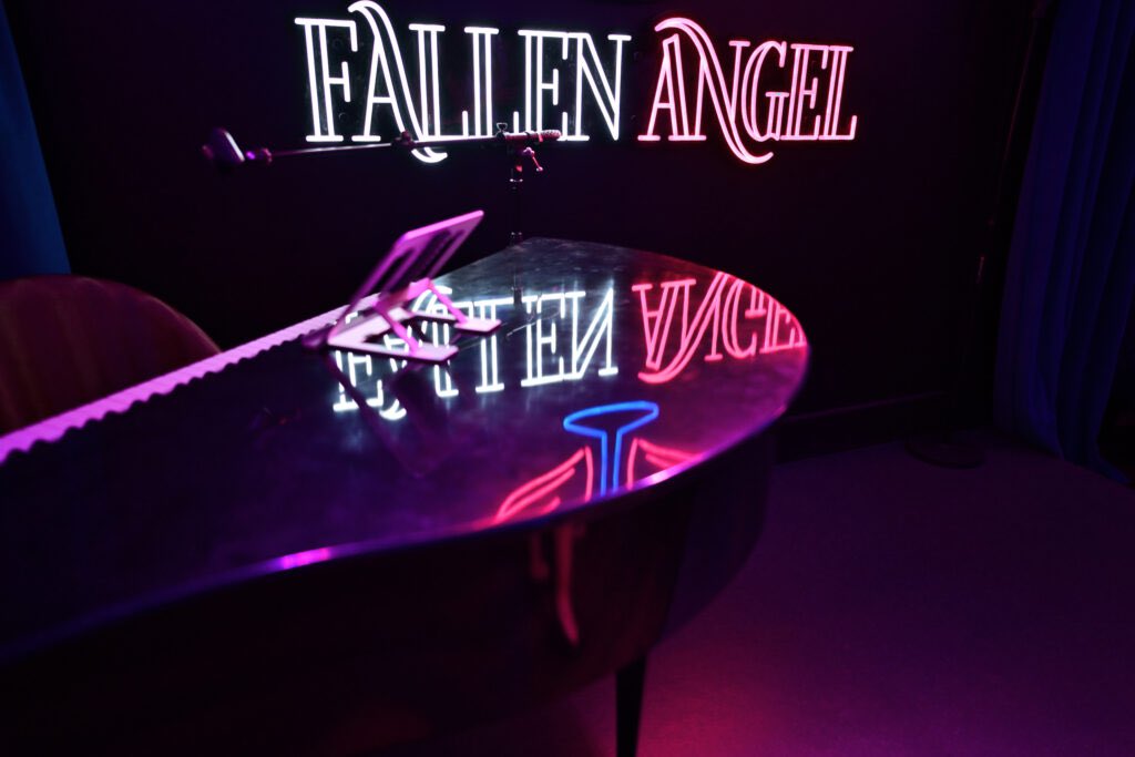 Piano Lounge is back this Thursday at The Fallen Angel. This is an all request night with our awesome pianist and singer, Tom. Bar opens at 6pm. FREE ENTRY! Book a table here: fallenangelbar.com/book-a-table/