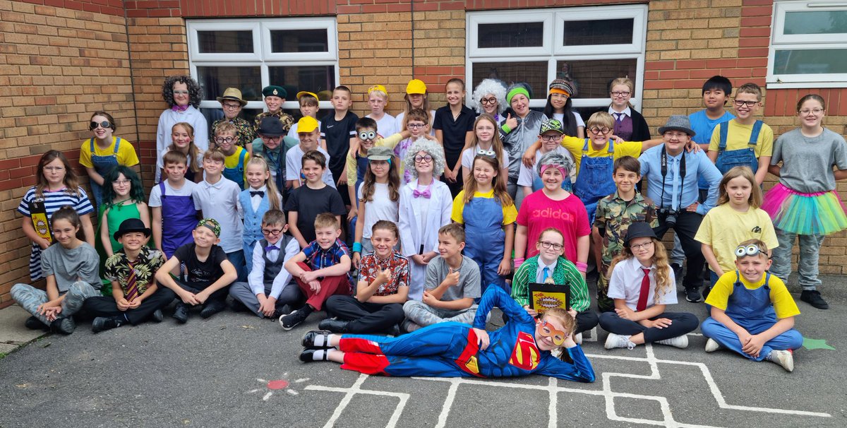 Mrs Petch tweet media