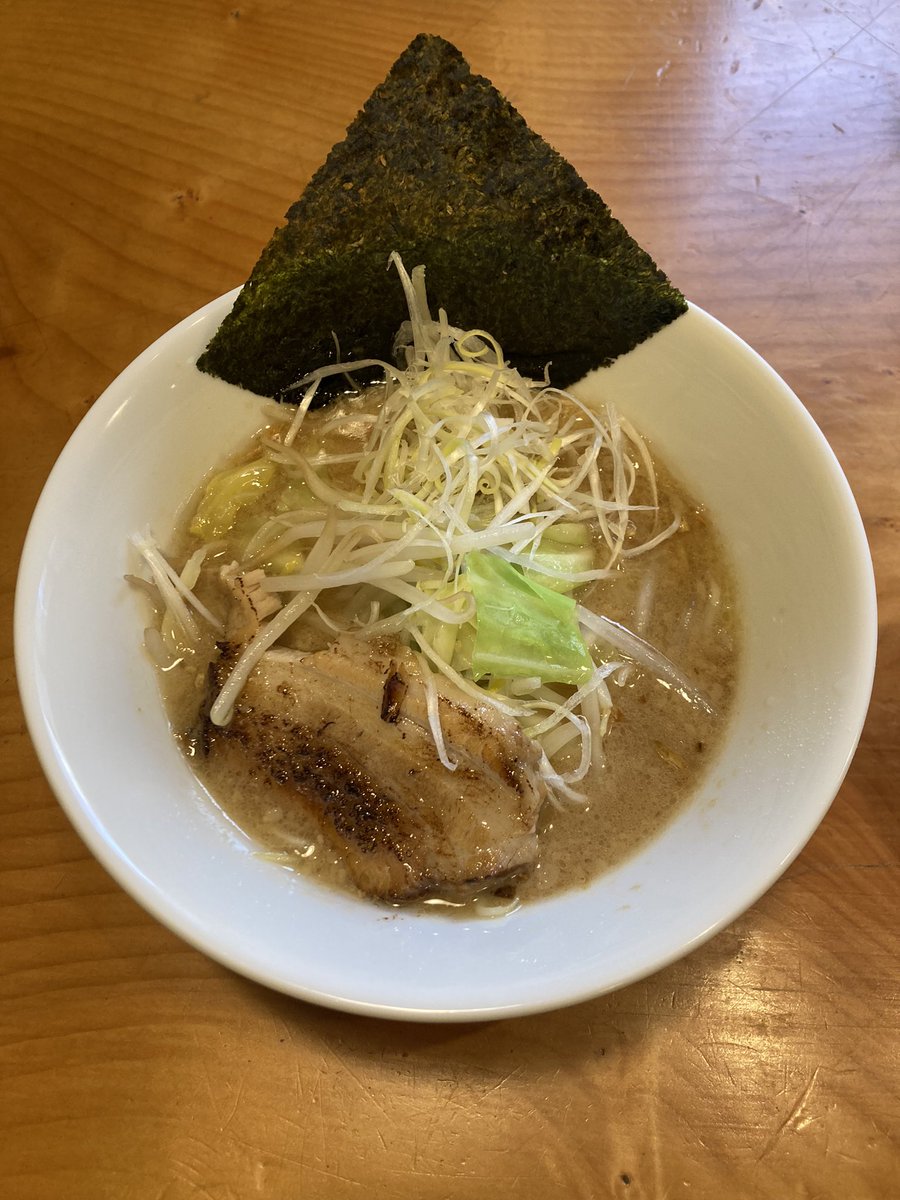 赤い鯨 四川担々麺 赤い鯨 赤坂店 - 赤坂/担々麺 | 食べログ