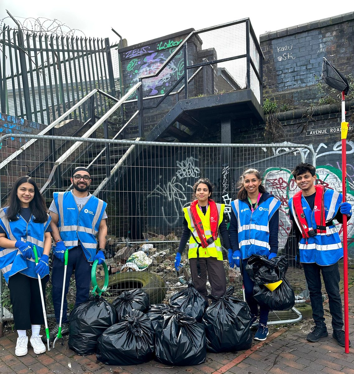 run_taz's tweet photo. Today marks the start of the #SouthAsianHeritageMonth and the theme of this year's celebrations is #storiestotell
What stories can you share?
@CRTWestMidlands
#SouthAsianHeritageMonth
#letswalk
#letspaddle
#letspick
#letscelebrate https://t.co/FW6Tku5iA7
