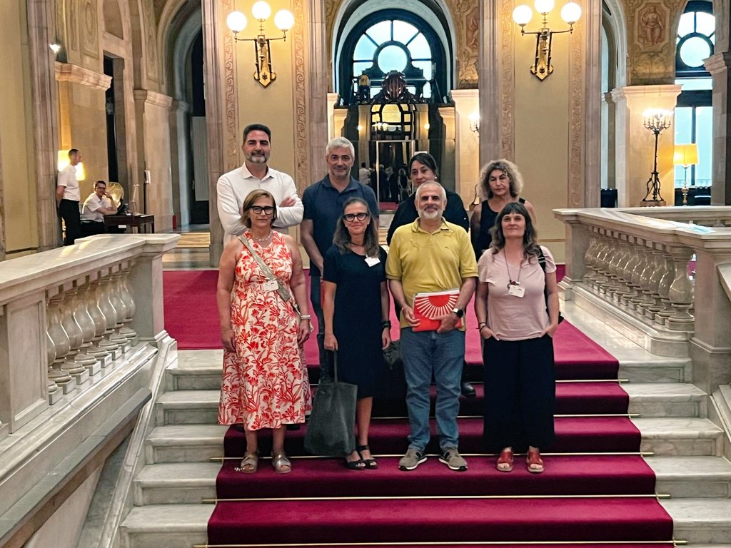carrizosacarlos's tweet photo. La desprotección absoluta que viven los abogados y procuradores acogidos al régimen de mutualismo debe cambiar. Ayer nos reunimos con @MovimientoJ2 para dar apoyo a las reivindicaciones del colectivo ante los Parlamentos autonómicos y Cortes Generales. https://t.co/Mn8w7ycQr5