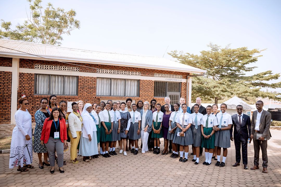 At #WD2023, Hon. @marci.ien and @leah_taylor_roy visited the Forum of African Women Educationalists (FAWE) Rwanda team, partners of the CLÉ Program. They endorsed FAWE's girls' school and the gender-sensitive teaching model, advancing girls' equal access and health. 🩺 #Equality