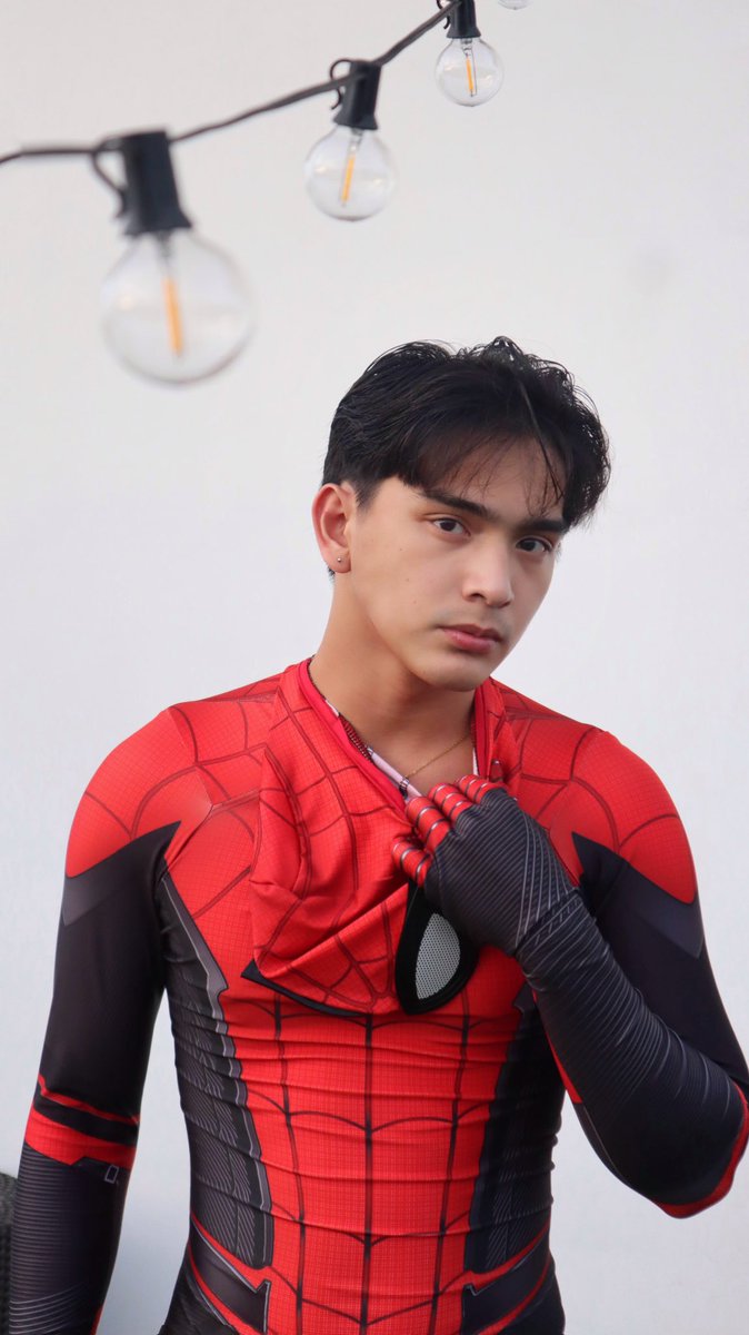 kimchiraven's tweet photo. hi spidey 👓 https://t.co/koslCjvKSF