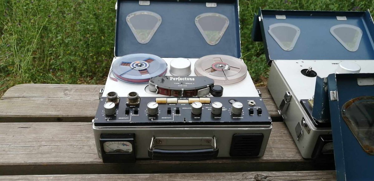 vodouch2000's tweet image. 4x Perfectone EP6A II S (Switzerland, 1956-59)
1x Perfectone mixdeck  NT 4101L
1x Perfectone mixette NT 3101
(photo: Franck Lhermet)
#vintageaudio #reeltoreel #mixdeck