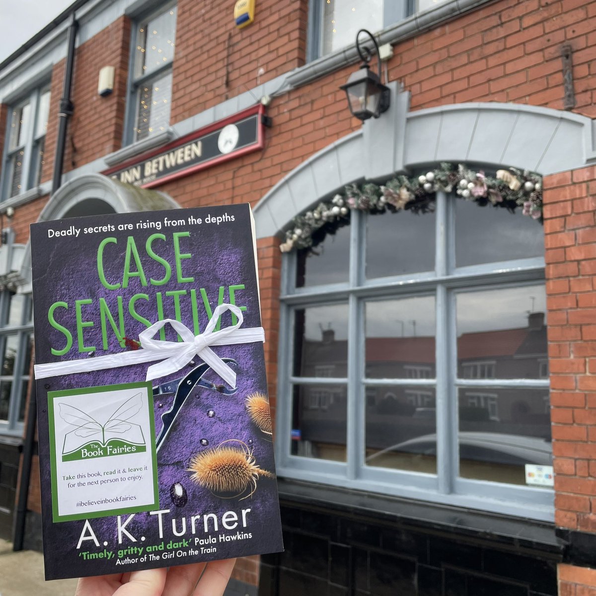 Bookfairies_NE's tweet photo. The Book Fairies are sharing copies of #CaseSensitive by A.K. Turner! Mortician Cassie Raven embarks on her third case…
Who will be lucky enough to spot one at The Inn Between in Seaham?
#ibelieveinbookfairies #TBFCaseSensitive #TBFBonnier #BookFairiesinCrime https://t.co/a0r6IhwJzq