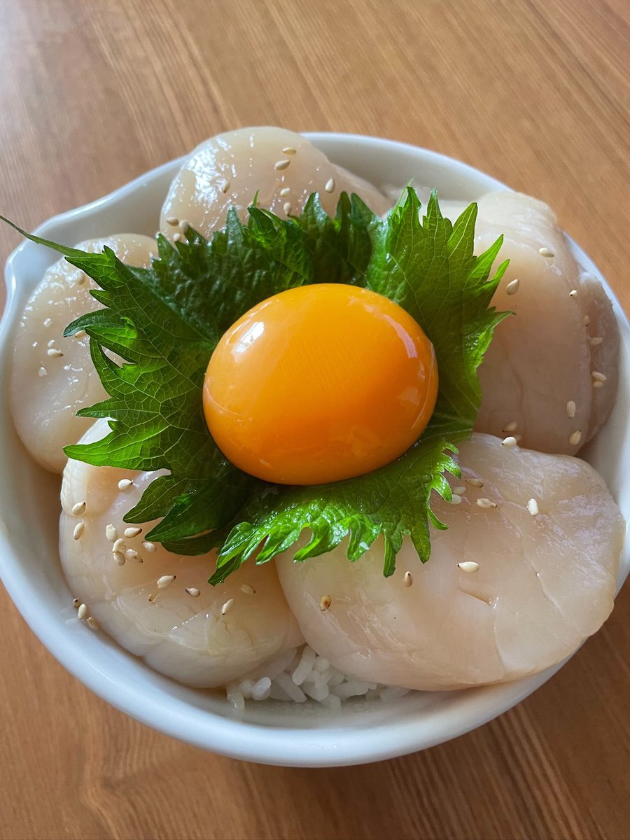 sota2789's tweet photo. 新卒の子達の同期飲みに誘われてうきうき🫶目上の人より若い子達に好かれたい🥰 https://t.co/XH21ss3Zii