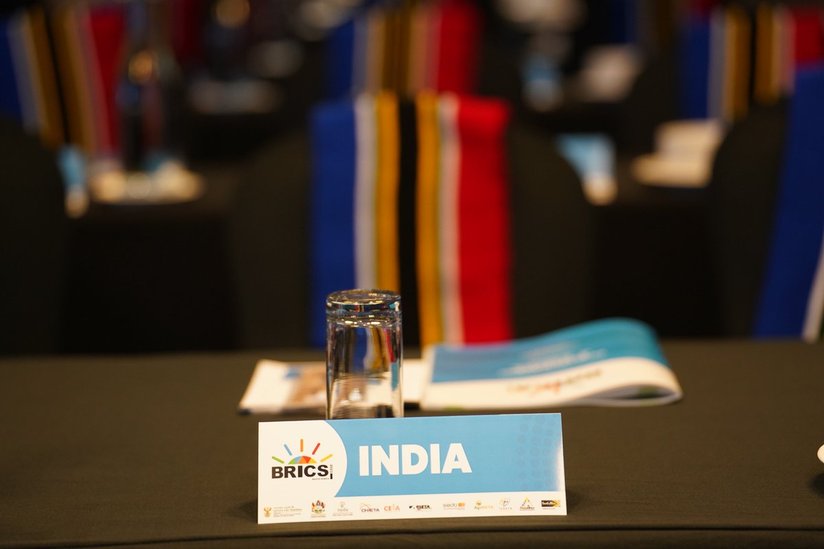 NYDARSA's tweet photo. The 9th BRICS Youth Summit is convened under the theme: “BRICS and Africa: Partnership for Mutually Accelerated Growth, Sustainable Development and Inclusive Multilateralism.”

#BRICS2023 #BRICSYouthZA2023 #BRICSYouthSummit9 #BRICSSummit2023 #BRICSYouthInAction #BRICSYouthLeaders #BRICSYouthInclusion #BRICSFutureNow #BRICSYouthNetwork #Mzansi #Durban #eThekwini #Brazil #Russia #China #India #SouthAfrica #MandelaDay #chooseday