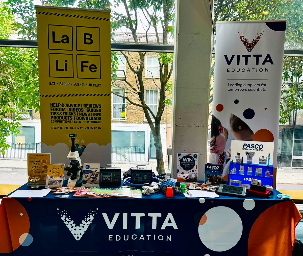 VITTAEducation's tweet image. We are thrilled to be exhibiting and hosting a @pascoscientific workshop at the @CapitalCityCGrp Technicians Conference at @Candi6thForm 👨‍🔬👩‍🔬

If you’re attending come say hello to Silas &amp;amp; Wendy and pick up a copy of our VITTA magazine 👋 

#science #STEM #technicans