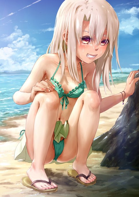 我慢できなかった砂浜のイリヤ。 