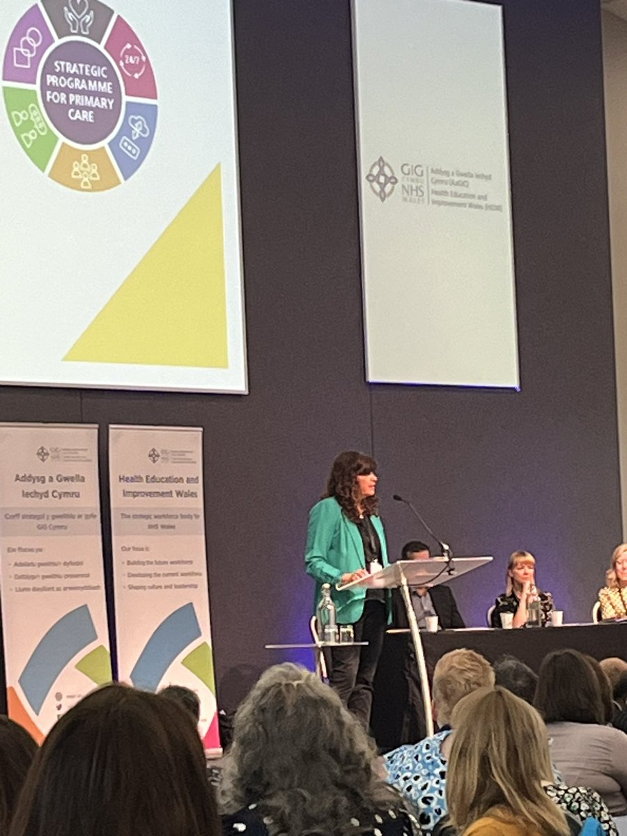 Sianirichards5's tweet photo. Lovely to be at national primary care workforce conference. Great opening address from CEO Alex Howells, explaining the difference @HEIW_NHS is making to workforce training and education in primary care. But there is more to do in finalising the primary care workforce plan https://t.co/BYN6L3sIOf