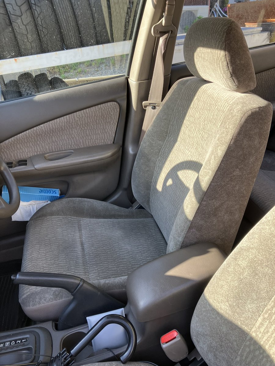 hedgehog_kd's tweet photo. エアコン効きます。
釣竿乗ります。

現車確認歓迎ですので、お店にアポ下さいませ。
052-890-5420まで。 https://t.co/zqDC26hWqs
