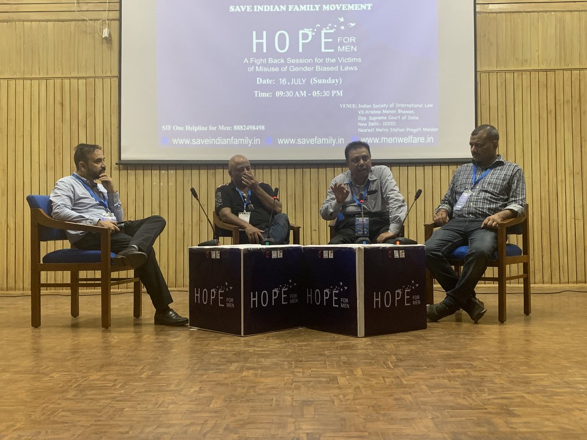 TheAmitLakhani's tweet image. Finally a big thank you to all self motivated volunteers of @MenWelfare @SFFNGO who take out time from their professional commitments, go out of their way, work so hard to put up such a successful #HopeForMen show.