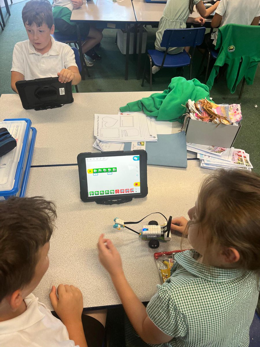 Cwrt Rawlin Primary School tweet media