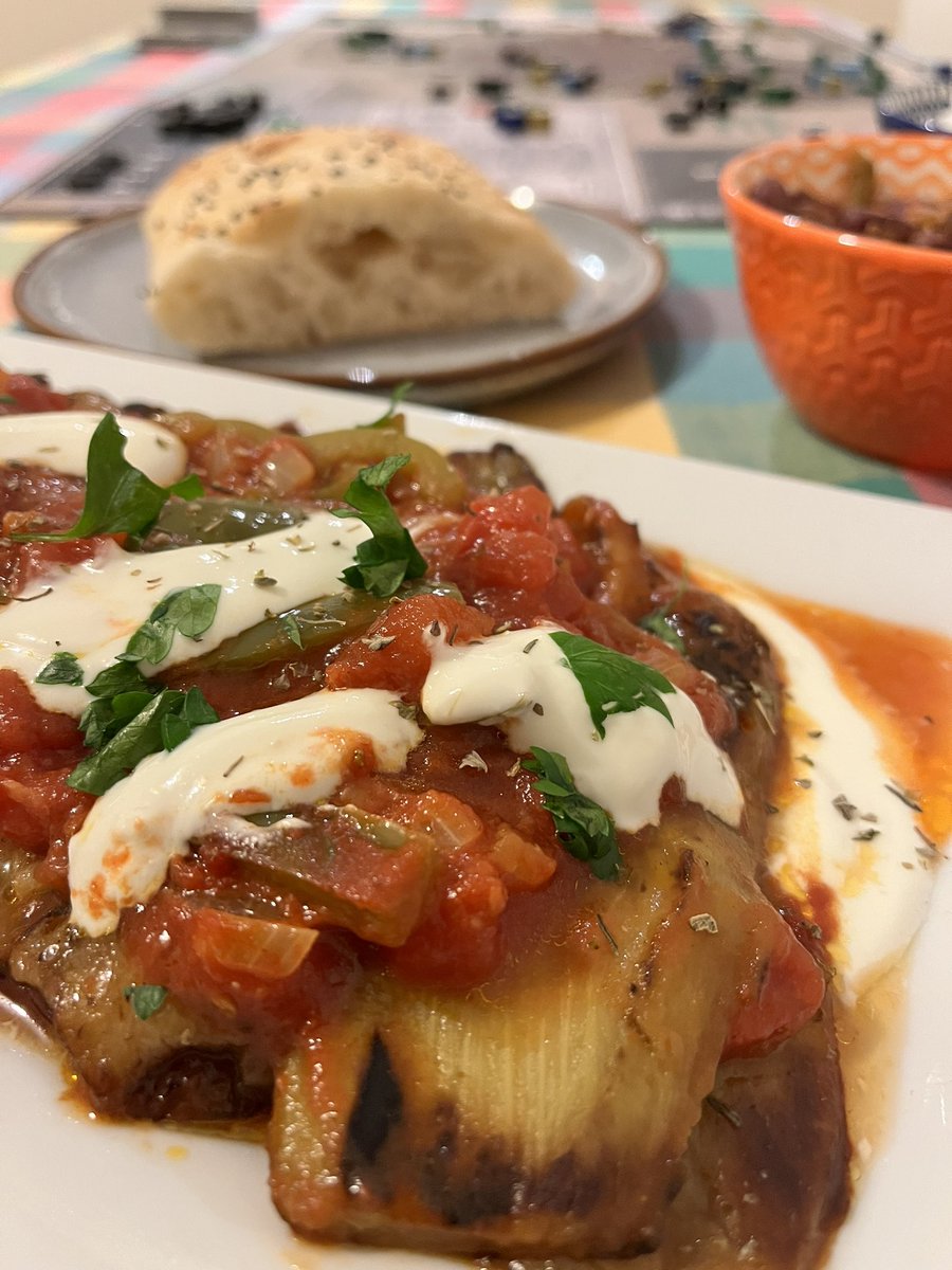 gamecook80's tweet photo. Going into the 3rd campaign of a Distant Plain with some Afghan comfort food, Borani Banjan (eggplant in a tomato base sauce) and Lubya (kidney bean curry).
@Volko26 @gmtgames #wargames #coinseries https://t.co/N5x4cMvnvK