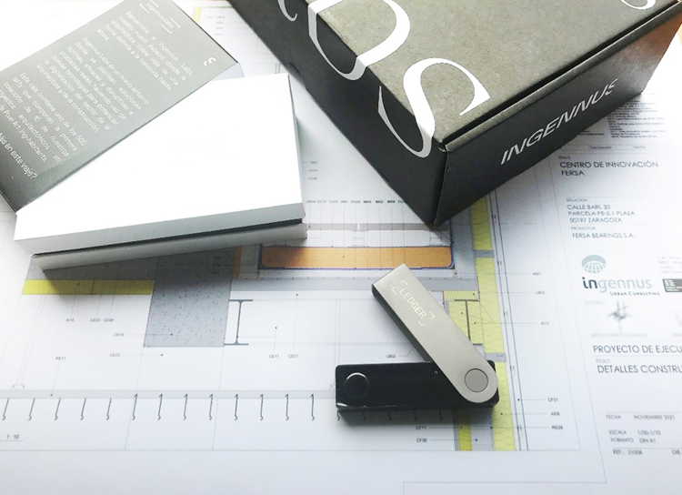 ingennus_labs's tweet photo. In this @ledger was the NFT 251: 1 of the 10 #NFTs that feature the #Promoter on its #FRONTGROUND. Remember to explore the collection in search of all the elements... Would you be able to find the promoter? https://t.co/vgyhnhPReN https://t.co/Yhy13nmvU4