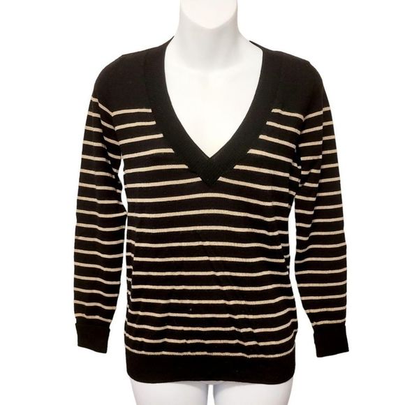 So good I had to share! Check out all the items I'm loving on <a href="/Poshmarkapp/">Poshmark</a> #poshmark #fashion #style #shopmycloset #ashncore #mexx #clubmonaco: posh.mk/AOyvSaIvpBb