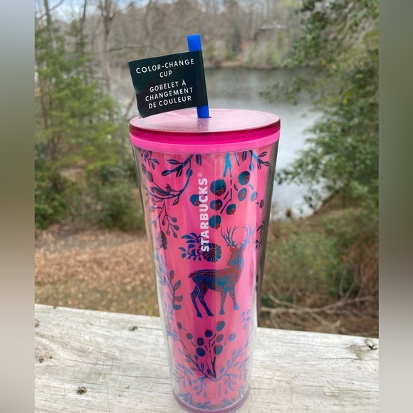 Lexisplussizes1's tweet photo. So good I had to share! Check out all the items I'm loving on @Poshmarkapp #poshmark #fashion #style #shopmycloset #disney #starbucks #adidas: https://t.co/O7wBp8xQgR https://t.co/ahV34fhosV