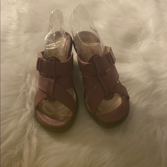 So good I had to share! Check out all the items I'm loving on <a href="/Poshmarkapp/">Poshmark</a> from <a href="/Razelle80644899/">Razelle</a> #poshmark #fashion #style #shopmycloset #michaelkors #stjohnsportbymariegray #sanita: posh.mk/8hzJ1uyYwBb