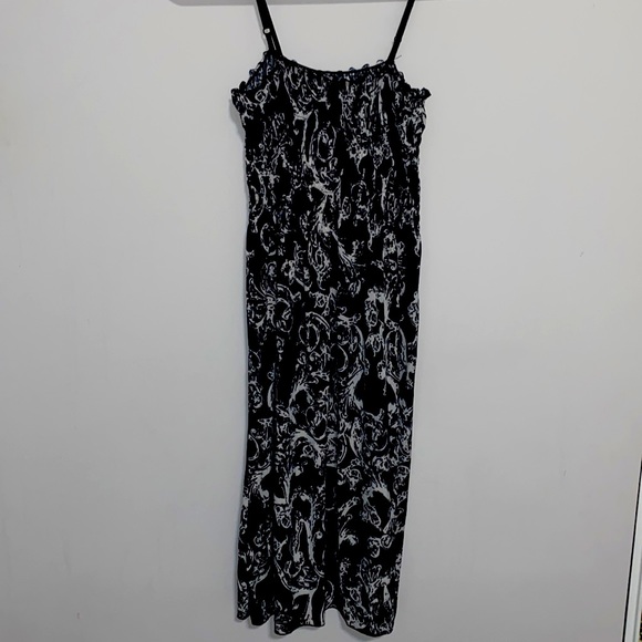 kpook's tweet photo. So good I had to share! Check out all the items I'm loving on @Poshmarkapp #poshmark #fashion #style #shopmycloset #vincecamuto #kardashiankollection: https://t.co/ooBLJZRu2O https://t.co/0Ux0TnaGvn