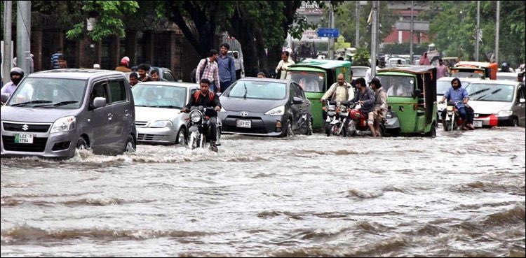 NeotericFeed's tweet photo. The meteorological department has forecasted more rainfall from 19th July to 23rd. The monsoon currents are predicted to cover eastern Sindh and then spread over the entire province.
#ClimateEmergency #Rainfall https://t.co/kyY2M531uy