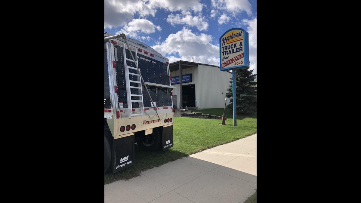Wallworktrucks's tweet photo. 2024 PRESTIGE HOPPER
#2024PRESTIGEHOPPER #Trailering #GrainTrailers #Wallworktrucks #Truck #Trailer #Wallwork #TruckCenter https://t.co/xkv0Vu4JIW https://t.co/mFtNEFwyVX