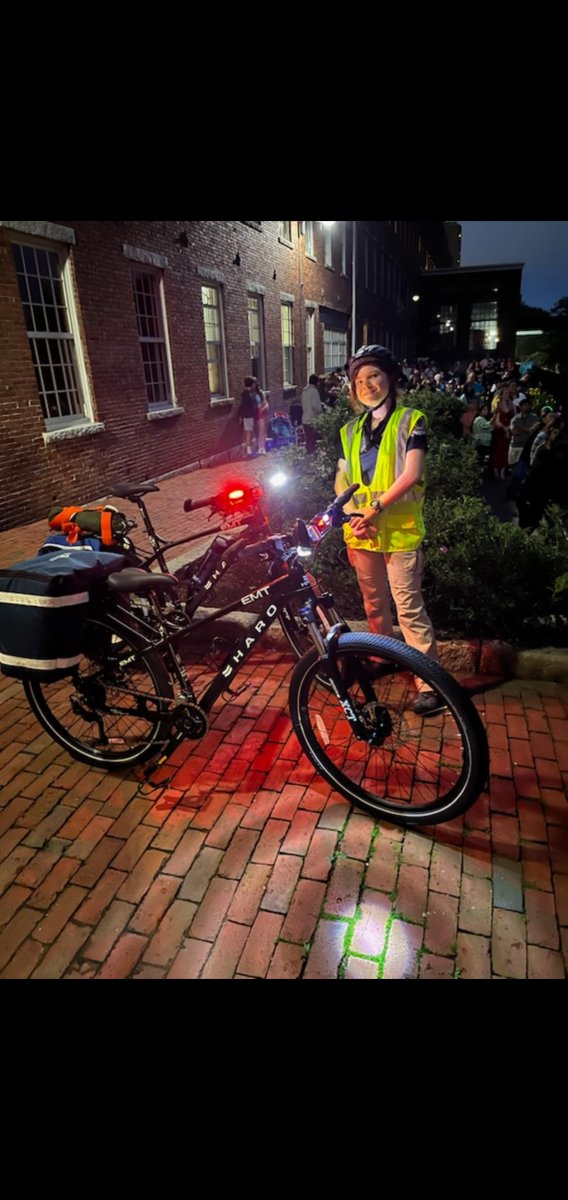 In addition to our Campus 911 responsibilities, UMass Lowell EMS further supports campus and city events with medical stand by crews. 

Here is one of our team members on a bike team detail at the Lowell July 4th fire works!